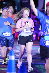 BIB: 4673, 3261
                            <button type="button" onclick="openModal(26227060)" class="btn btn-primary btn-sm float-right btn-popup" data-toggle="modal" data-target=".modal-high-quality">
                        <i class="fas fa-shopping-cart"></i> Add to Cart
                    </button>
                                            <button type="button" onclick="isThisMe(26227060, true)" class="btn btn-success btn-sm float-right btn-popup btn-isme hidden" data-toggle="tooltip" data-placement="bottom" title="นี่คือรูปของคุณใช่ไหม คลิกที่นี่เพื่อเอาเข้าอัลบั้ม">
                        <i class="fas fa-plus"></i> Add to album
                    </button>
                    <button type="button" onclick="isThisMe(26227060, false)" class="btn btn-warning btn-sm float-right btn-popup btn-isnotme hidden">
                        <i class="fas fa-ban"></i> Remove from album
                    </button>